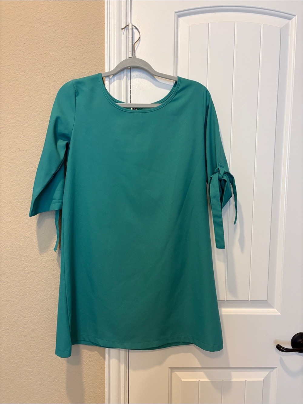 Women’s Teal Tie-Sleeve dress